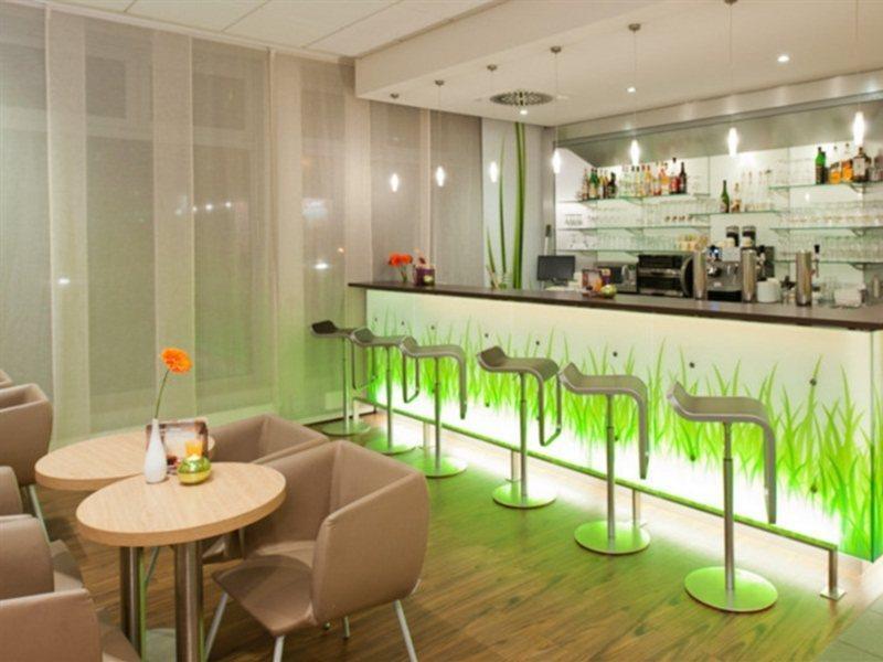 Me And All Hotel Berlin East Side, By Hyatt Екстер'єр фото