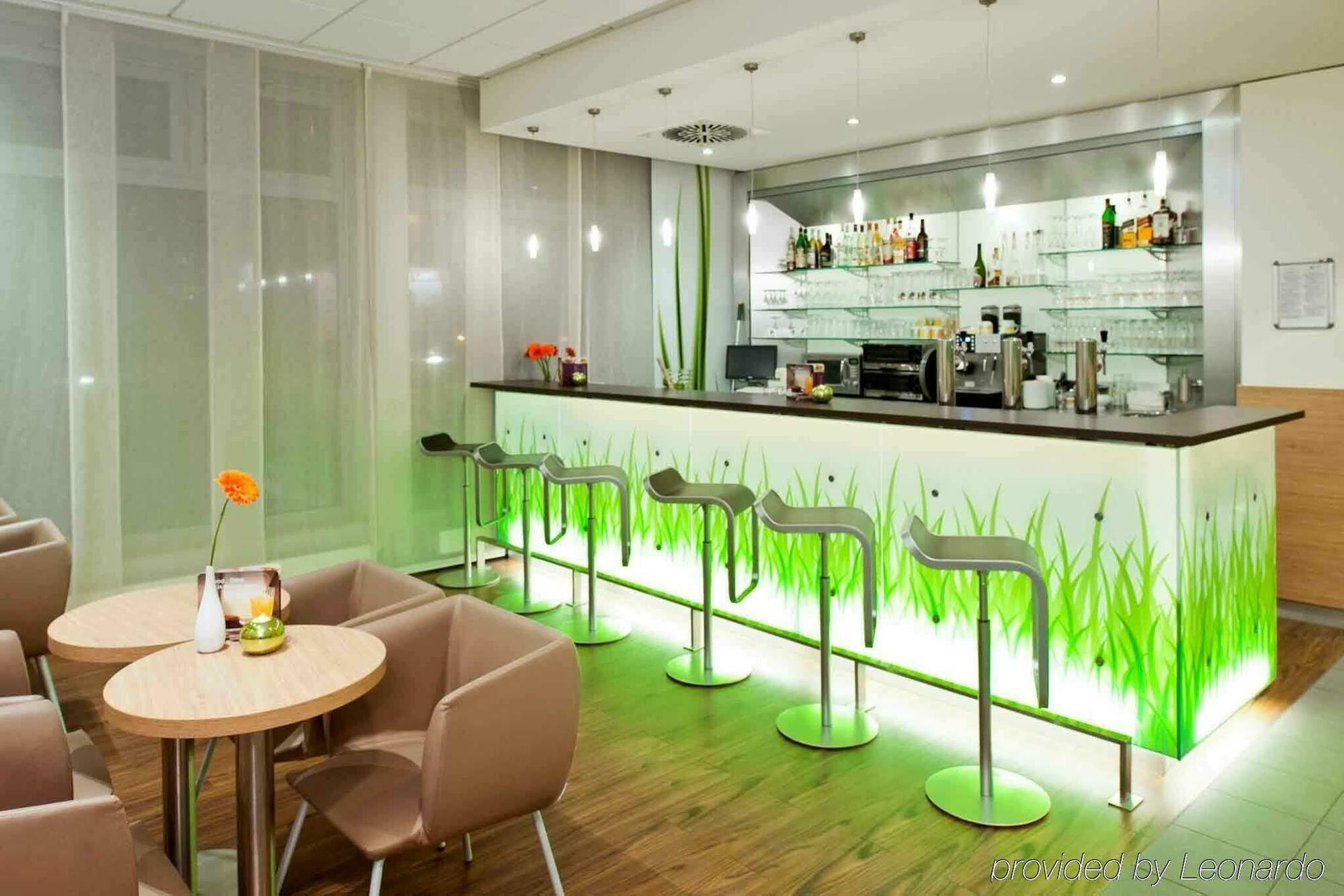 Me And All Hotel Berlin East Side, By Hyatt Екстер'єр фото